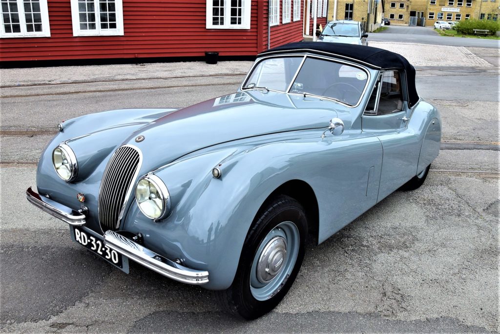 1954 Jaguar XK 120 DHC