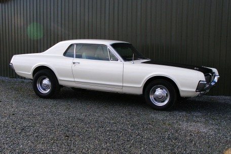 1967 Mercury Cougar XR7