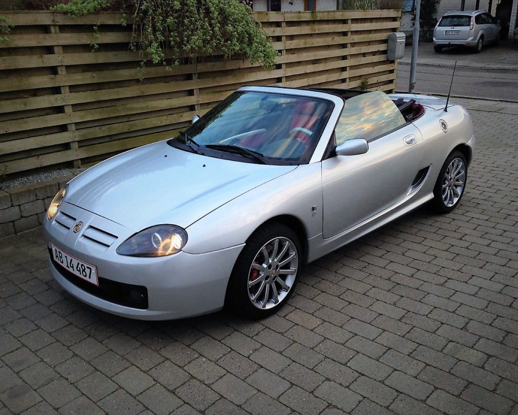 2004 MG TF 135 Jubilæums model