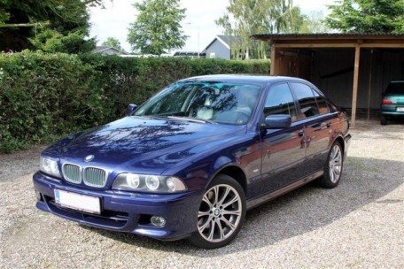 BMW E39 540i